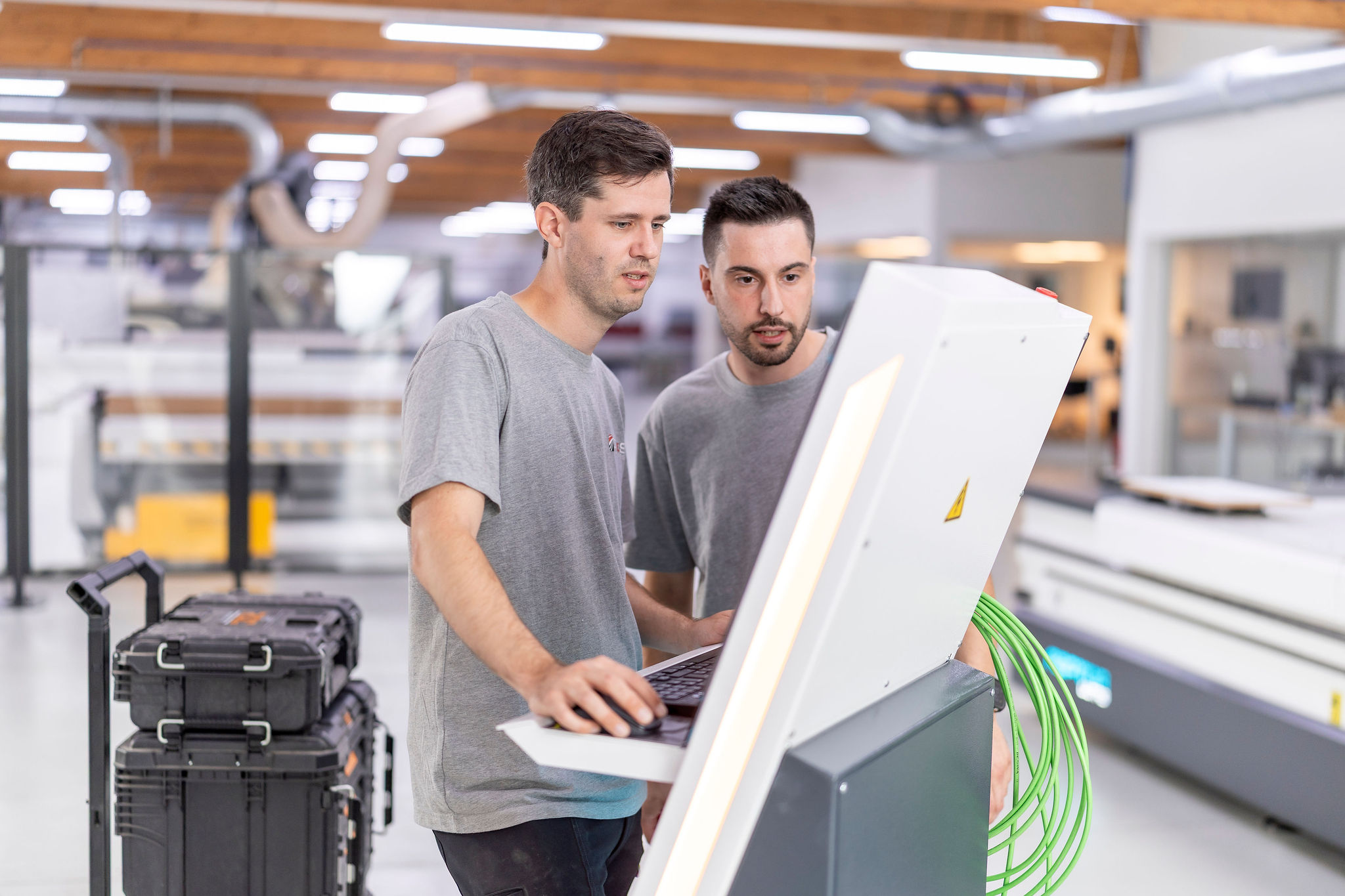 Un/une Service Engineer pour affûter avec nous la satisfaction des clients !